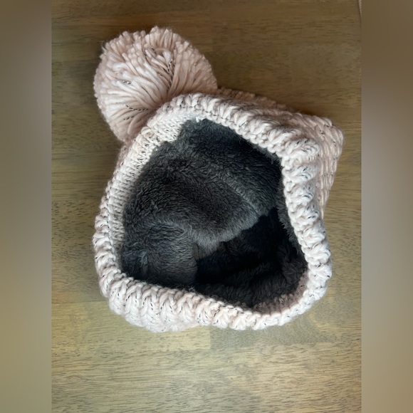 Carhartt Rib Knit Sherpa Lined  Pom Pom Beanie Hat‎ NWT Color Pink Salt D70 - Picture 4 of 5